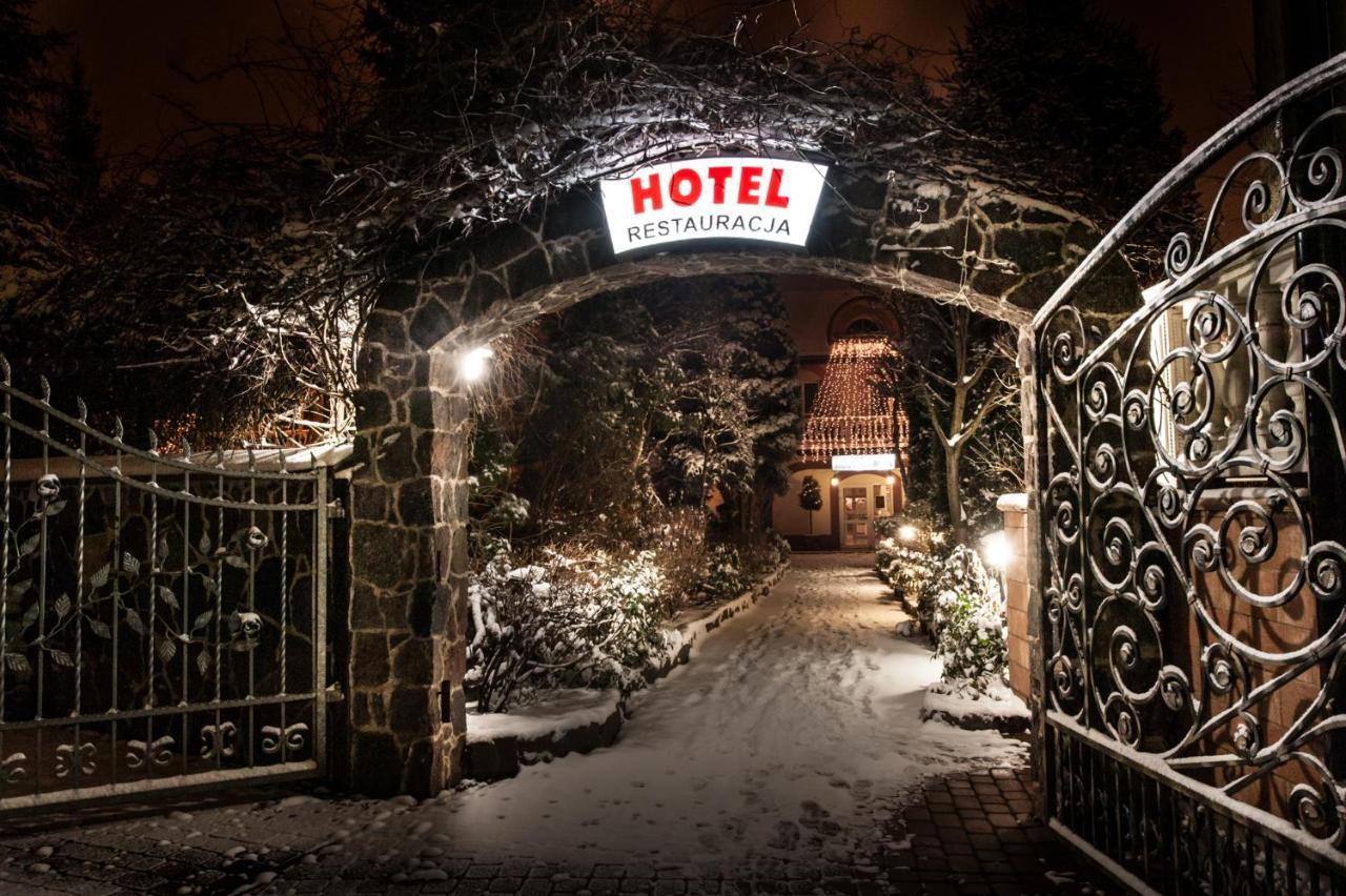 Hotel Nad Pisa Пиш Экстерьер фото